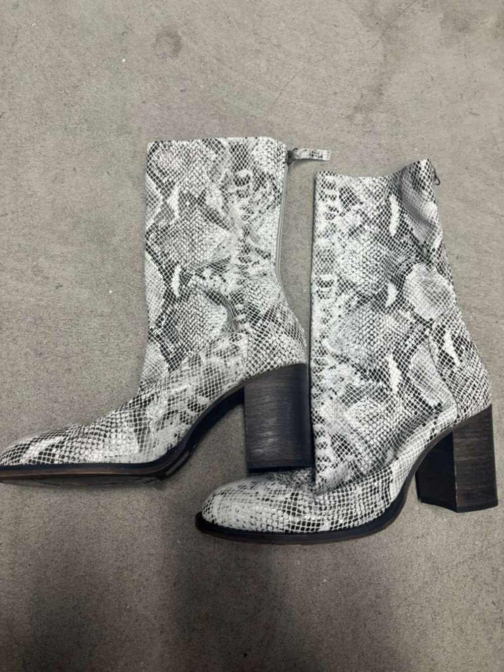 Free people Snakeskin Print Block Heel Ankle Boots Portugal Leather Size 41